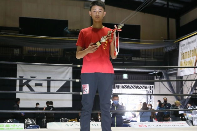 第35回K-1アマチュア　K-1ジュニア(中学生)Bクラス1年生 -50kg トーナメント優勝　新井真惺(大阪キックT.B.NATION)