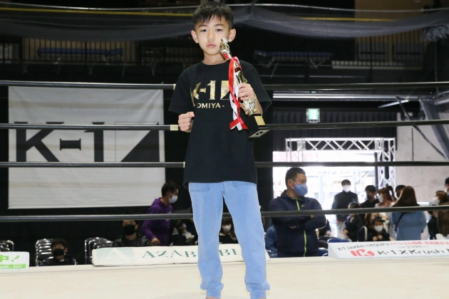 第35回K-1アマチュア　K-1キッズ(小学生)Bクラス3～4年生 軽量級 トーナメント優勝　服部眞大(K-1ジム大宮)