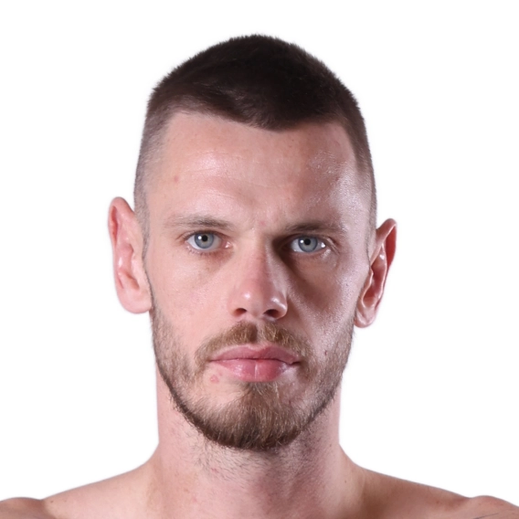 ルーカス・アハテルバーグ