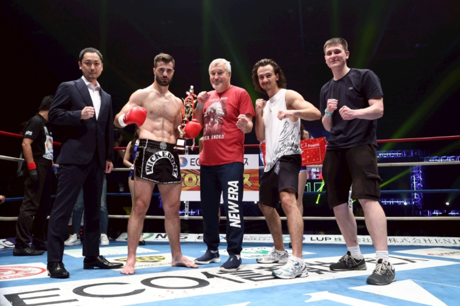 中央がグリディンコーチ