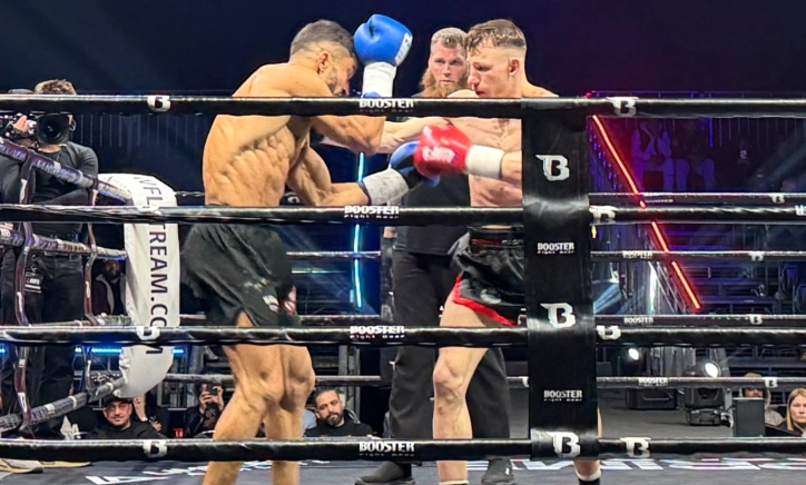 ラーマスが準決勝でKO勝ち