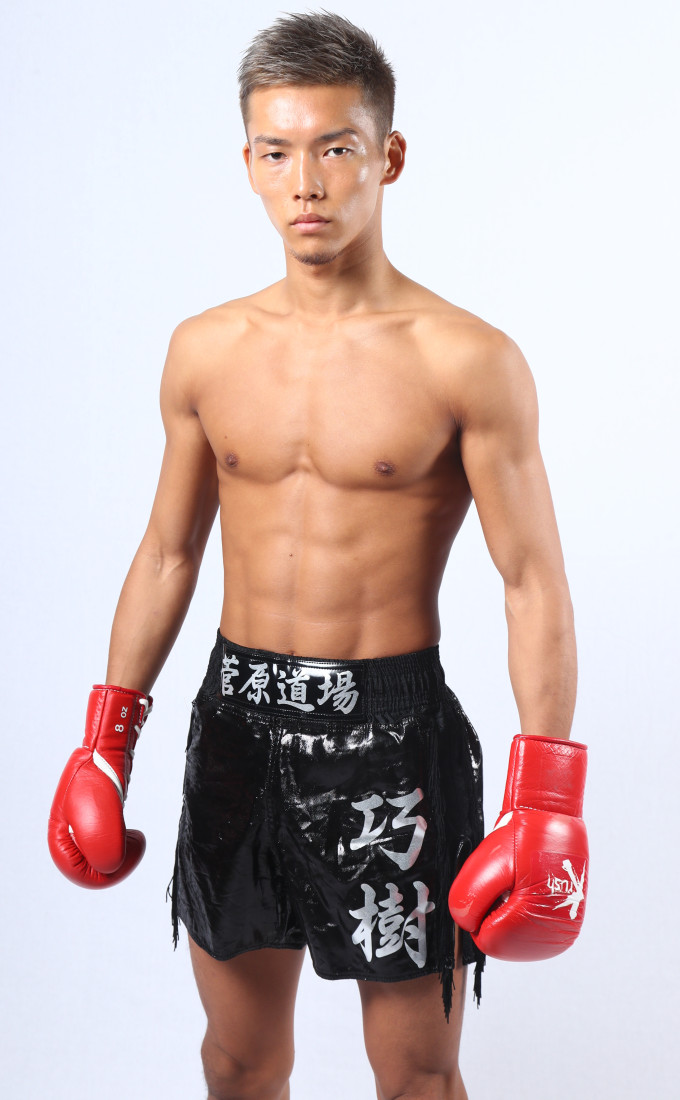 バズーカ 巧樹 選手紹介 K 1公式サイト K 1 Japan Group Khaos 公式サイト K 1 Japan Group