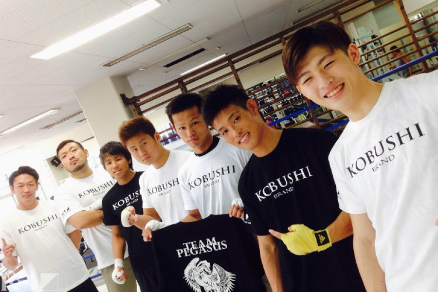 K 1 Gym 総本部team Pegasus Kobushi Brand コラボtシャツが K 1 Krush Web Shopにて販売開始 K 1公式サイト 立ち技格闘技イベント K 1 Japan Group