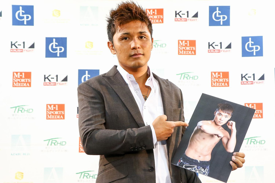K 1 Krush Fight 105 9 16 月 祝 後楽園 大沢文也が 卜部功也をkoした男 ジュー シュアイを迎撃 ずっと追いかけている功也選手をkoしたシュアイ選手と戦いたいと思った シュアイ選手に勝って少しでも功也選手に近づきたい K 1公式サイト 立ち技格闘技イベント