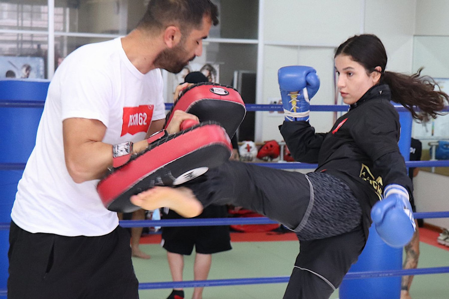 K 1 Ring Of Venus 6 25 土 代々木 衝撃ko動画でバズった バルト 高梨knuckle美穂を倒してスターになる K 1で戦うことを誇りに思う 高梨を倒してサプライズを起こす K 1公式サイト 立ち技格闘技イベント K 1 Japan Group